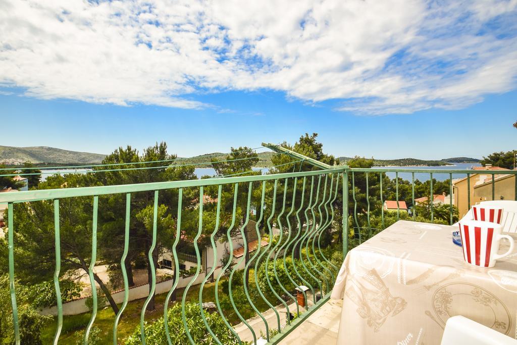 Apartments Zoricic Жаборич Екстериор снимка