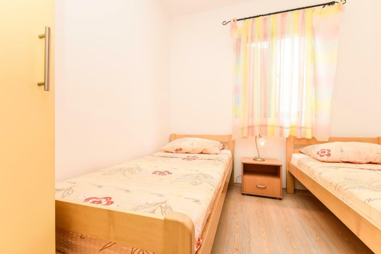 Apartments Zoricic Жаборич Екстериор снимка