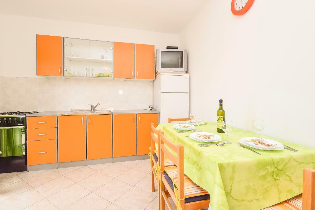 Apartments Zoricic Жаборич Екстериор снимка